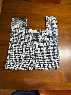 MICHAEL Michael Kors Women's Black and White Geometric Diamond Print Ankle Pants